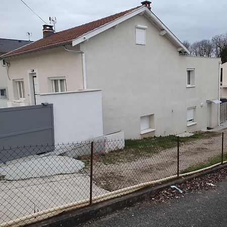 Stade Ol Et Grand Large Decines-Charpieu Exterior photo