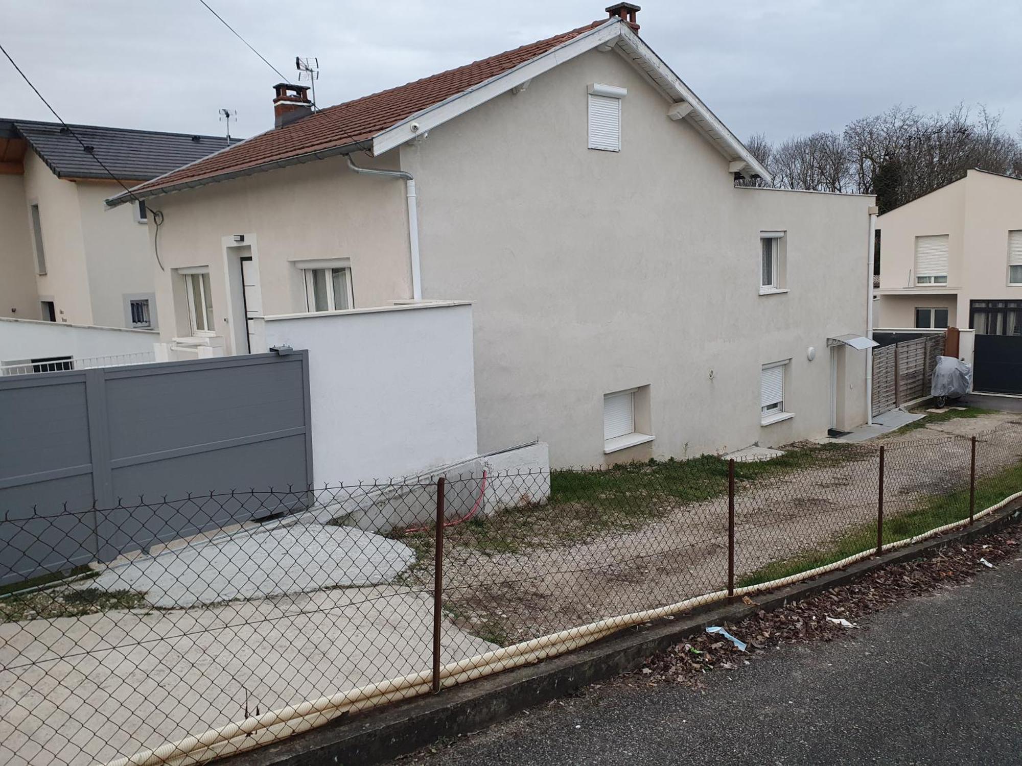 Stade Ol Et Grand Large Decines-Charpieu Exterior photo